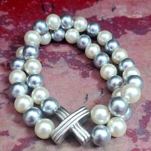 Vintage Double Strand Faux Pearl Bracelet DY689